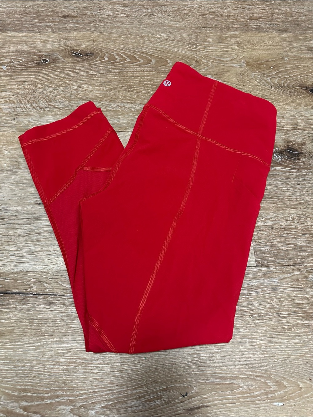 Red Lululemon Pace Rival crop leggings